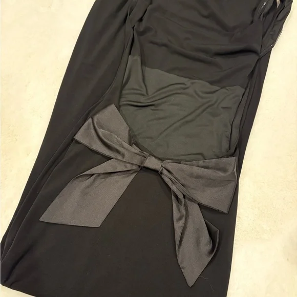 Tiger Mist Black Backless Maxi Dress with bow - Picture 2 of 2